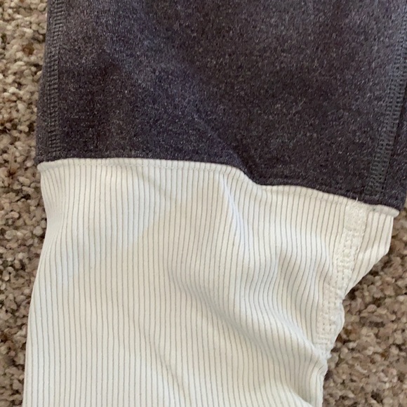 Alo Yoga Goddess Dark Grey and White Leggings - Picture 2 of 7